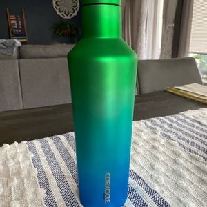 EUC Corkcicle canteen 16 oz
